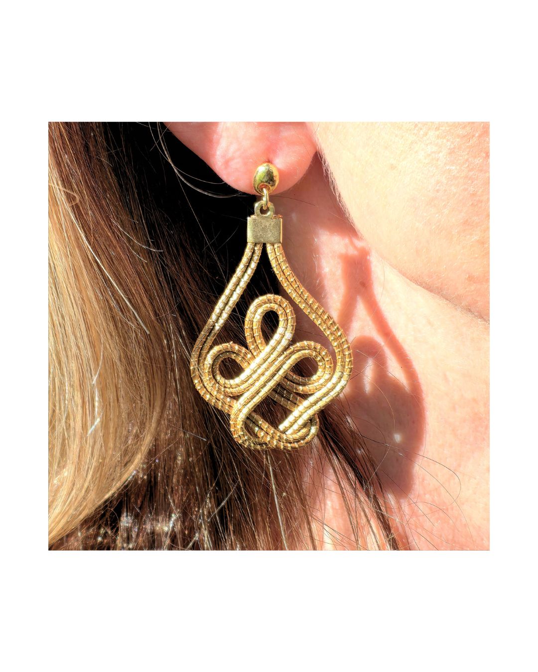 Golden Grass Earring with Heart Shape and Woven Design