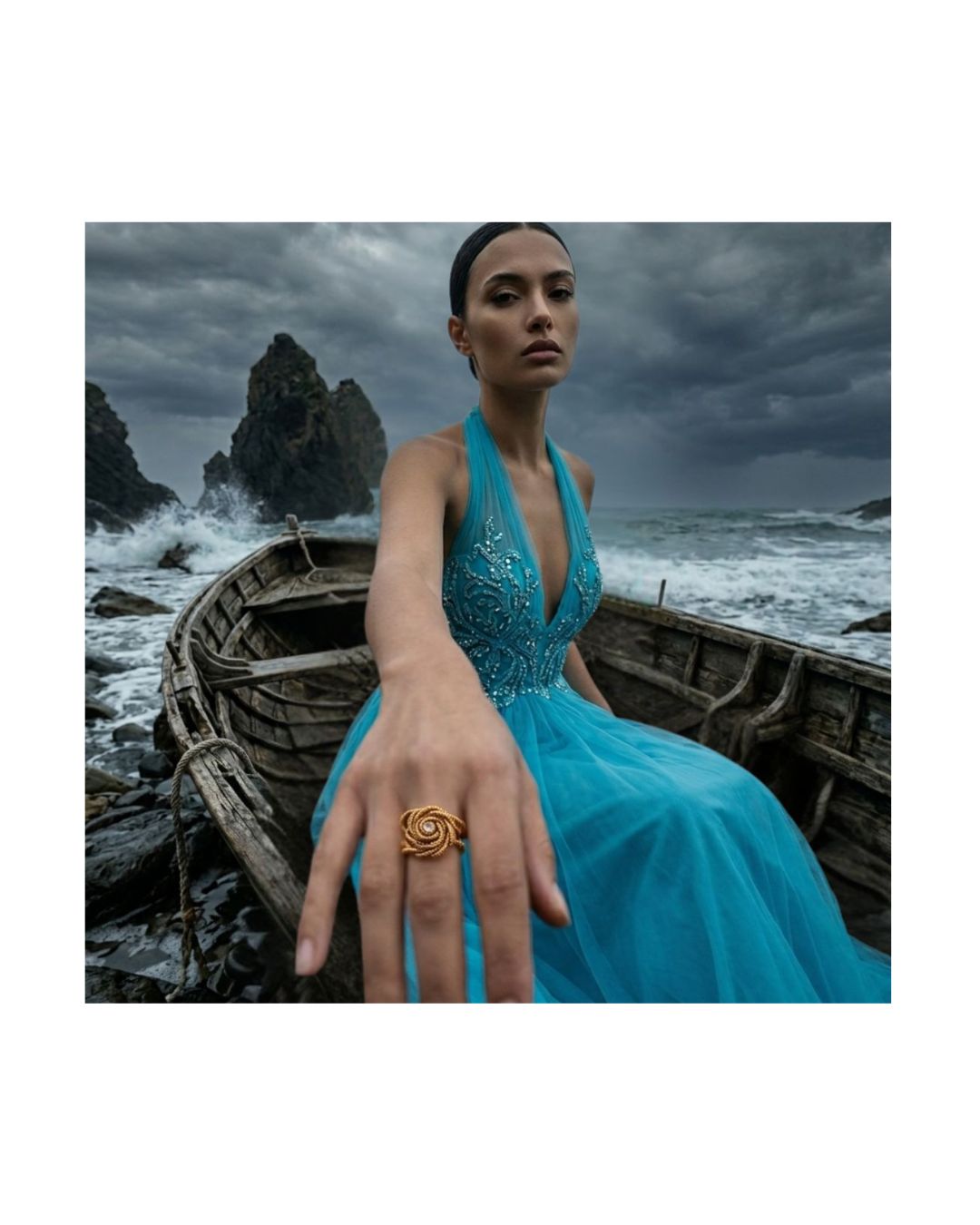 Golden Grass Spiral Flower Ring with Crystal