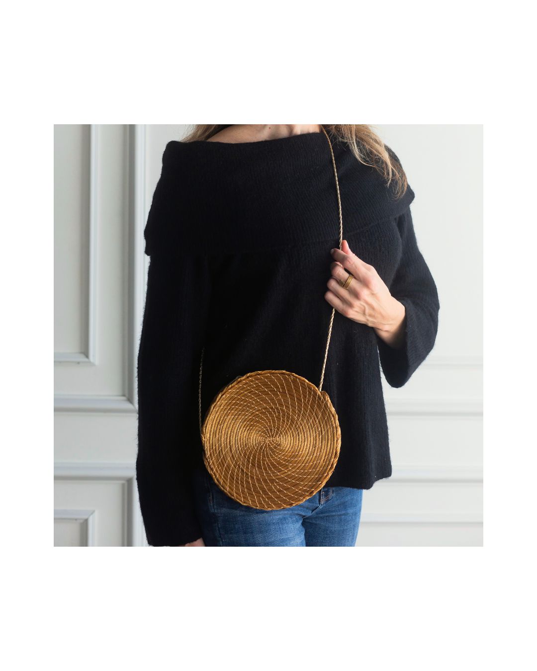Round Golden Grass Handbag