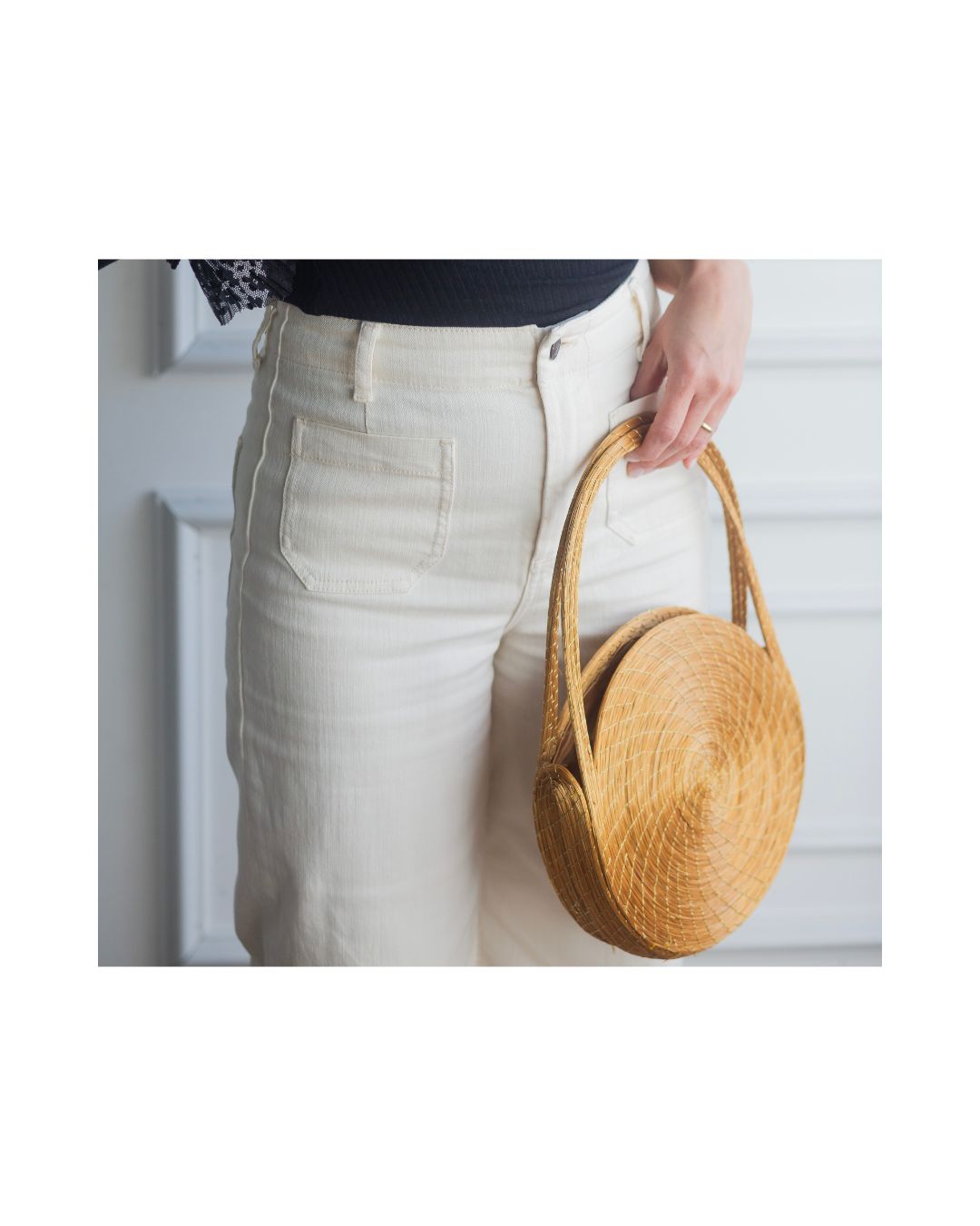 Large Round Golden Grass Handbag
